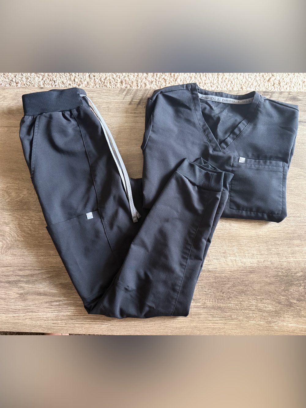 Fabletics Women’s Black Scrub Set